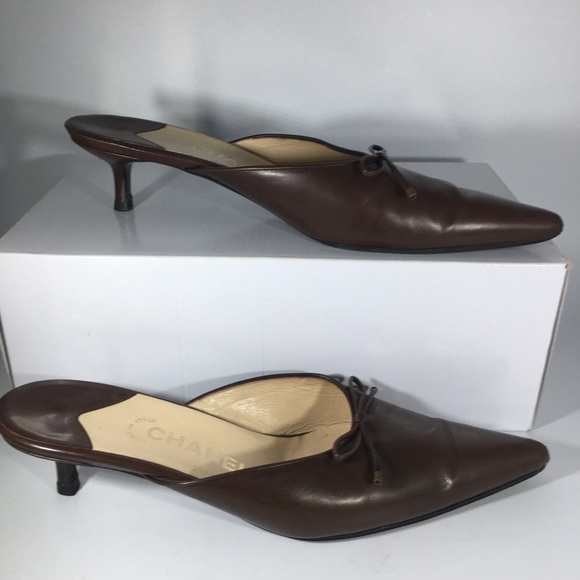 Chanel Vintage Pointed Toe Kitten Heel Mule - Picture 3 of 6